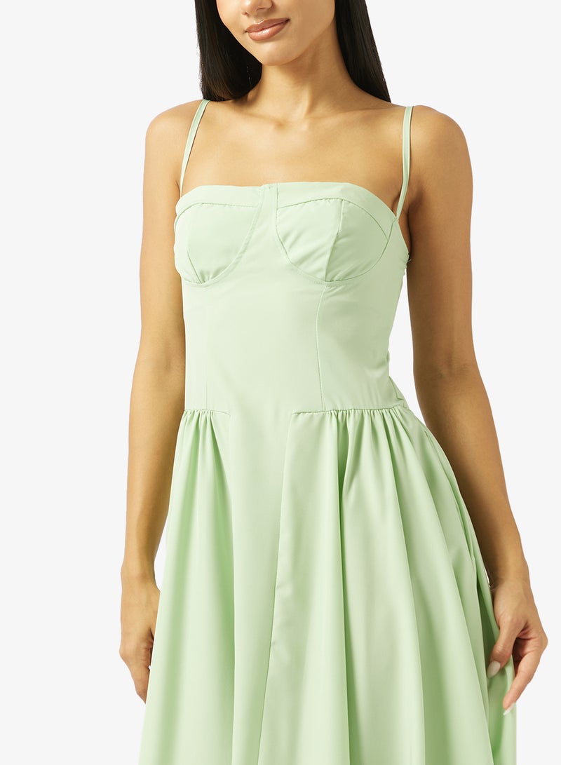 جينجر فستان بتصميم أميرة بياقة قلب وخصر ضيق - Image 3